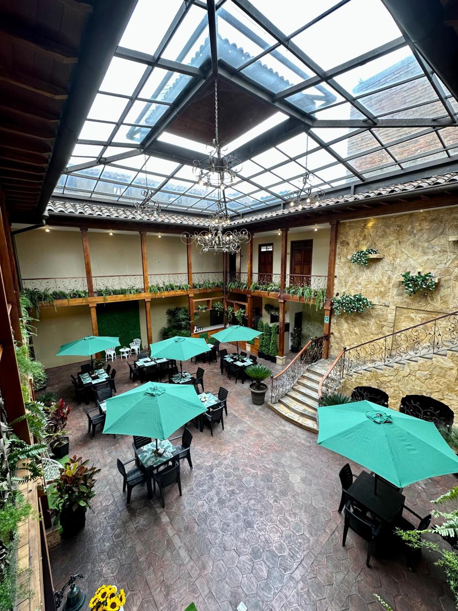 Nass Central Garden Cuenca Exteriér fotografie